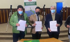 Chile: Superintendencia del Medio Ambiente firma convenios de colaboración con Municipalidades de Puerto Montt y Castro